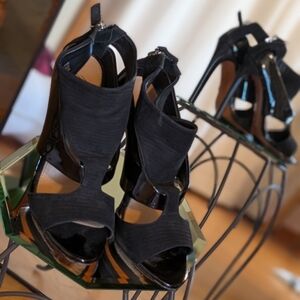 Badgley Mischka Black Strappy Heels